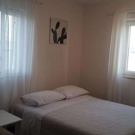 Apartman Pape Pakostane Ngoại thất bức ảnh
